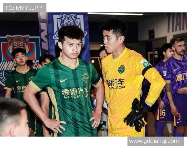 杭州足球队配合默契创历史新高引发球迷热议