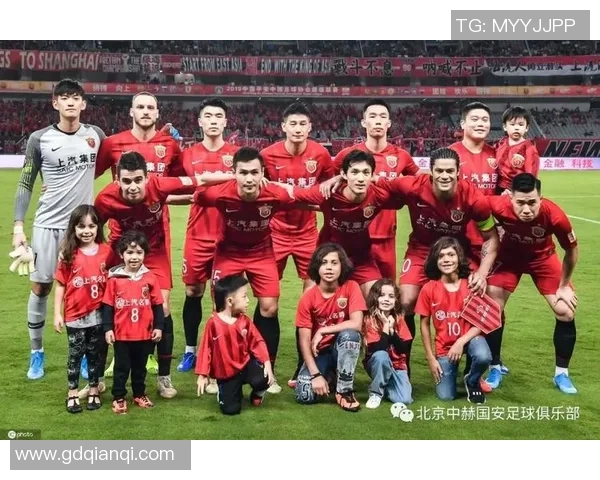 实时新闻上海篮球队在世界杯预选赛中以87分稳居积分榜首位展现强劲实力